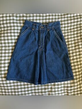 🍎 Vintage Calvin Klein Denim Mini Skirt 🍎